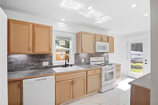 4340 S Quarterline Rd, Muskegon, MI 49444 - Photo 6