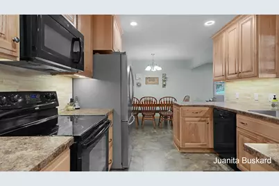 7719 Emberly Drive, Jenison, MI 49428 - Photo 12