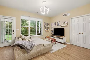 8181 Autumn Woods Tr, Ypsilanti, MI 48198 - Photo 2