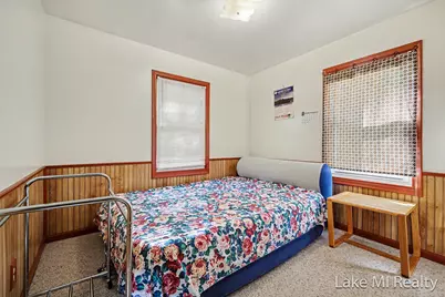 102 Sluyter Street SE, Kentwood, MI 49548 - Photo 8