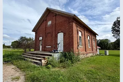 105 N Angola Road, Coldwater, MI 49036 - Photo 2