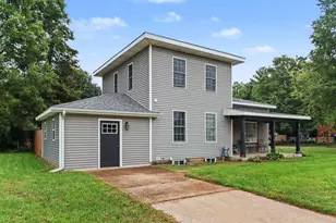 534 W Allegan St, Plainwell, MI 49080 - Photo 2