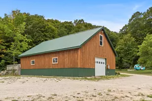 7314 Walker St, Benzonia, MI 49616 - Photo 38