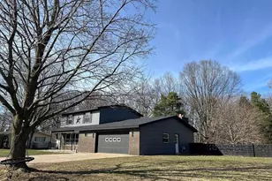 1840 Eloise Dr, Muskegon, MI 49444 - Photo 2
