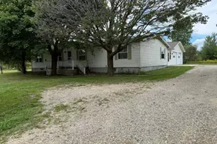 8738 Edgar Rd, Lakeview, MI 48850 - Photo 1