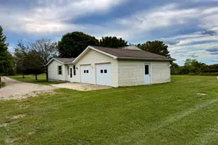 8738 Edgar Rd, Lakeview, MI 48850 - Photo 14