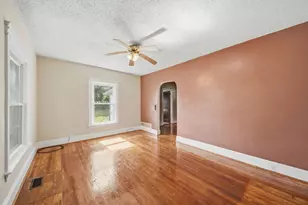 718 N Blackstone St, Jackson, MI 49202 - Photo 6