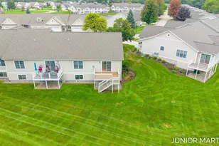 11409 N Lake Dr, Holland, MI 49424 - Photo 12