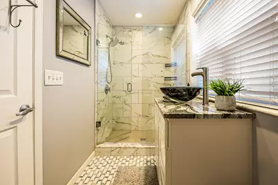 10565 Vernon Avenue, Huntington Woods, MI 48070 - Photo 18