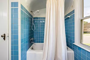 10565 Vernon Ave, Huntington Woods, MI 48070 - Photo 40