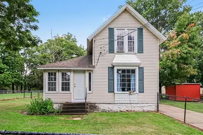 21972 Bedford Road N, Battle Creek, MI 49017 - Photo 2