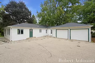 3630 Michigan St NE, Grand Rapids, MI 49525 - Photo 36