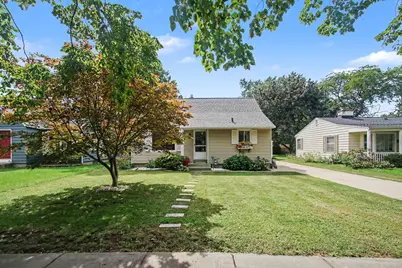 154 W 30th Street, Holland, MI 49423 - Photo 2