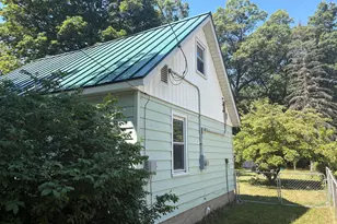 575 S Wolf Lake Rd, Muskegon, MI 49442 - Photo 4