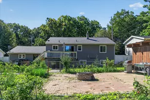 1761 Fulton St W, Grand Rapids, MI 49504 - Photo 36