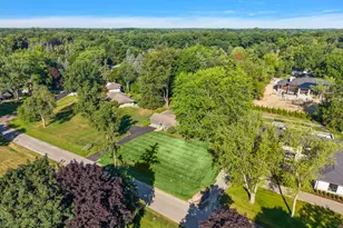 6230 Darramoor Rd, Bloomfield Hills, MI 48301 - Photo 56