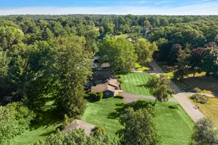 6230 Darramoor Rd, Bloomfield Hills, MI 48301 - Photo 60