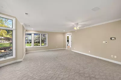 6230 Darramoor Road, Bloomfield Hills, MI 48301 - Photo 24