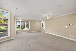 6230 Darramoor Rd, Bloomfield Hills, MI 48301 - Photo 24
