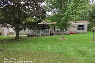 15995 Guyer St, Union, MI 49130 - Photo 2