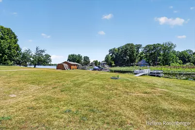 10604 Peachtree Street, Plainwell, MI 49080 - Photo 12