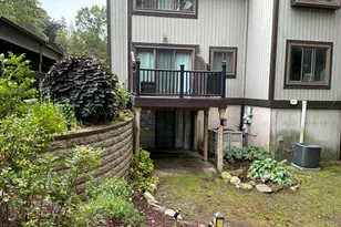 515 Victoria Square, Brighton, MI 48116 - Photo 2