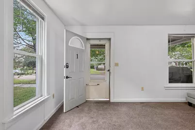 1313 Davis Avenue NW, Grand Rapids, MI 49504 - Photo 4