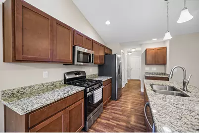 1165 S Village Circle, Kalamazoo, MI 49009 - Photo 12