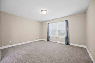 1165 S Village Cir, Kalamazoo, MI 49009 - Photo 16