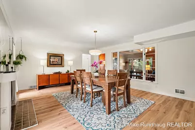 1625 Oswego Street NW, Grand Rapids, MI 49504 - Photo 8