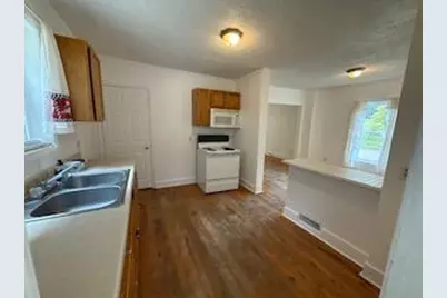 824 Cross Street, Lansing, MI 48915 - Photo 6