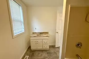 824 Cross St, Lansing, MI 48915 - Photo 16