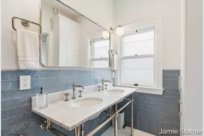 60 College Avenue NE, Grand Rapids, MI 49503 - Photo 28