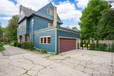 60 College Avenue NE, Grand Rapids, MI 49503 - Photo 50