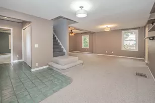 237 S Railroad St, Lawton, MI 49065 - Photo 8