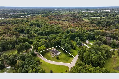 2112 Scenic Hills Drive, Jackson, MI 49201 - Photo 2