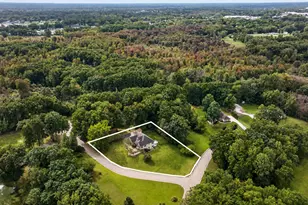 2112 Scenic Hills Dr, Jackson, MI 49201 - Photo 2