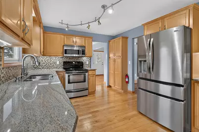 2112 Scenic Hills Drive, Jackson, MI 49201 - Photo 32