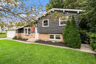193 Lantern Dr NW, Comstock Park, MI 49321 - Photo 4