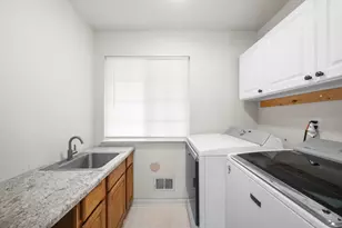 7467 Charrington Dr, Canton, MI 48187 - Photo 24