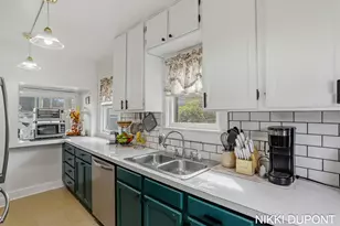 62 W 22nd St, Holland, MI 49423 - Photo 8