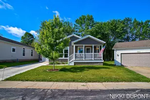 5254 W Scenic Turn Ln, Holland, MI 49423 - Photo 2