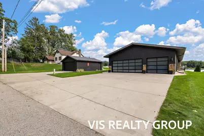 390 Lake Street, Fruitport, MI 49415 - Photo 18