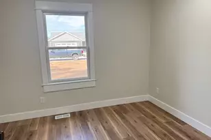 77 N Michigan St, Muskegon, MI 49442 - Photo 12