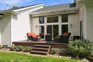 10176 Clarkshire Ct, South Lyon, MI 48178 - Photo 6