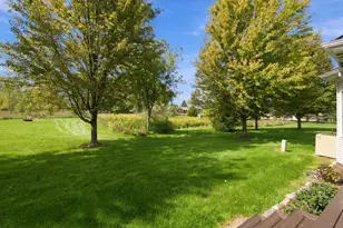 10176 Clarkshire Ct, South Lyon, MI 48178 - Photo 4