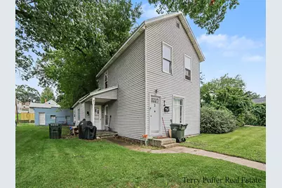 2063 Lakeshore Drive, Muskegon, MI 49441 - Photo 4