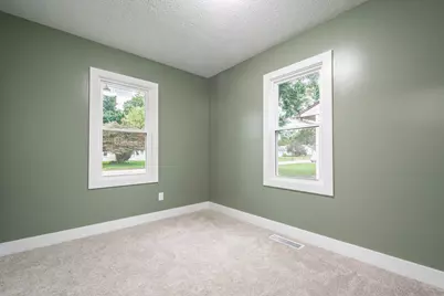 91 S Cedar Avenue S, Battle Creek, MI 49037 - Photo 14