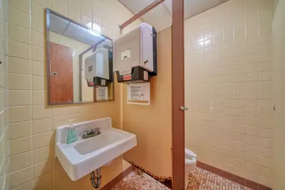 210 W Franklin Street, Jackson, MI 49201 - Photo 14