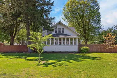 1536 E Nickerson Avenue, Benton Harbor, MI 49022 - Photo 2